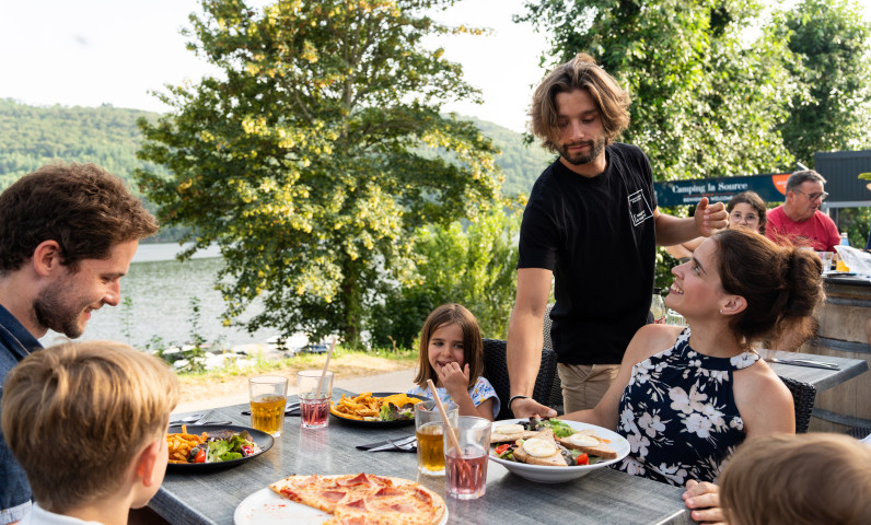 Camping La Source - Louer votre mobil home ou hébergement insolite dans l' Aveyron